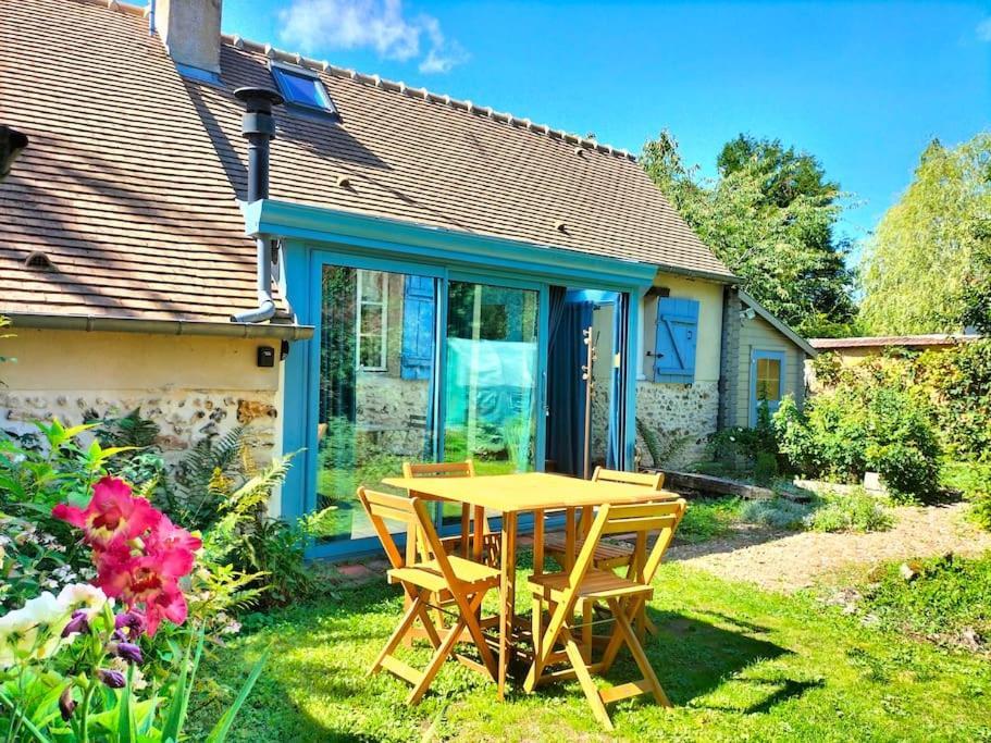 Charmante Maisonnette En Pierre Écardenville-sur-Eure Exterior foto